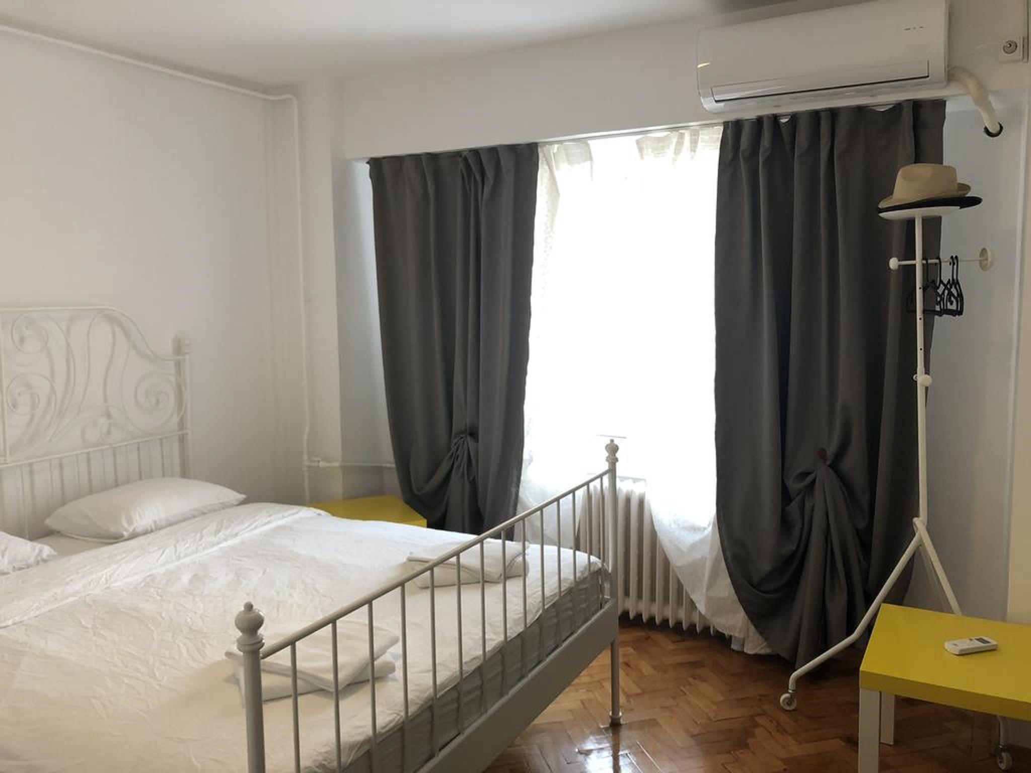 Hats By Green Apartments Букурещ Екстериор снимка